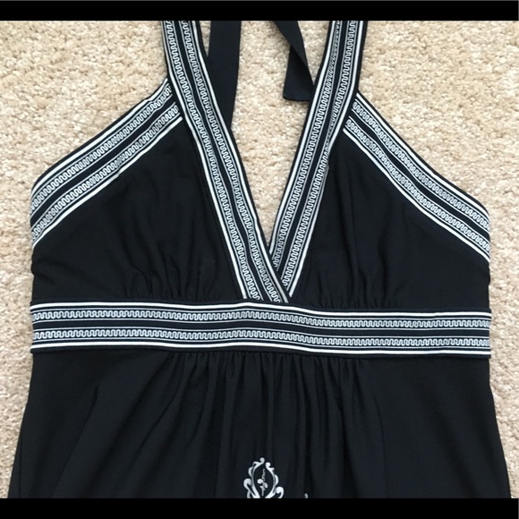 💕HP💕 EUC BCBG halter neck dress - Picture 2 of 6